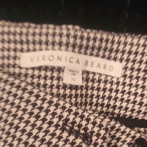 Veronica Beard Black and White Houndstooth Cropped Pants